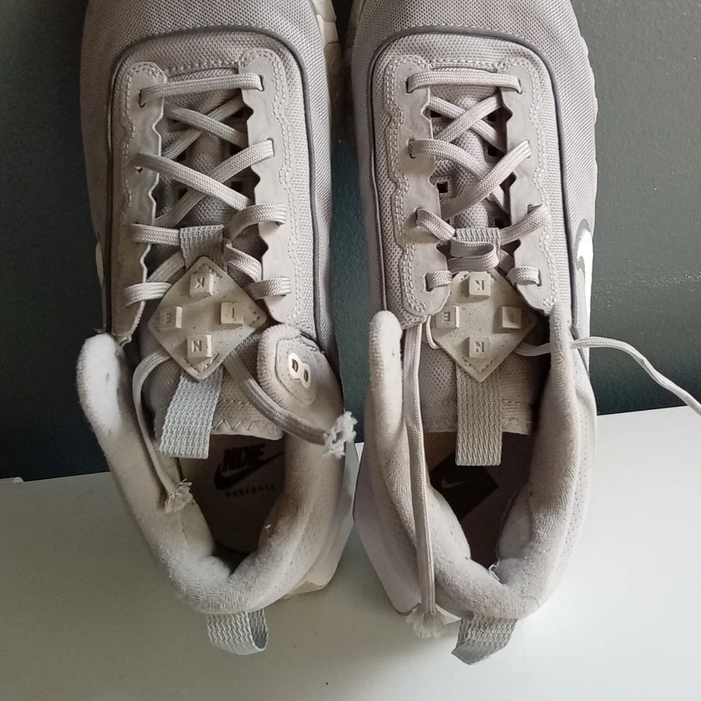 Nike Force Zoom Trout 7 Turf Baseball Shoes Grey White CQ7224-002‎ Mens